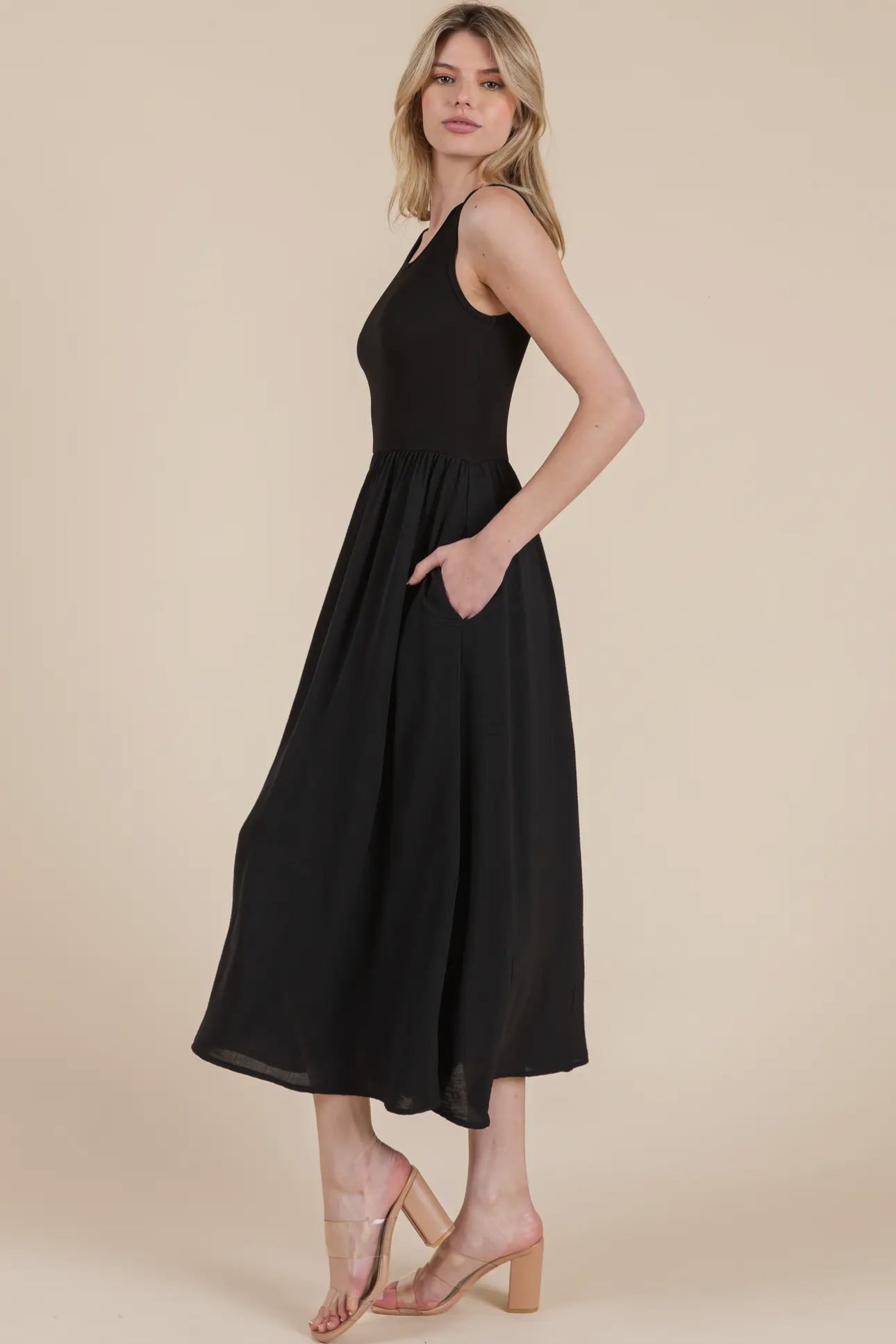 Sleeveless Midi Dress - Black