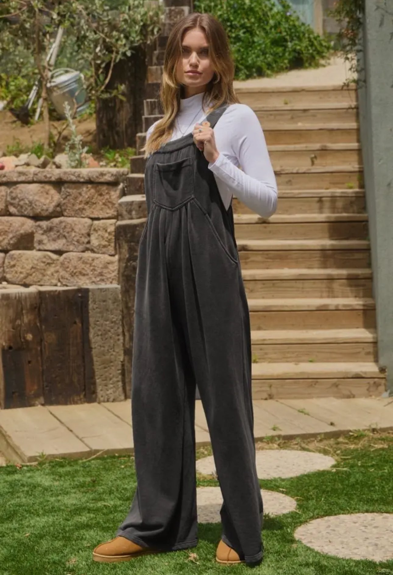 Washed French Terry Front
Pleated Jumpsuit