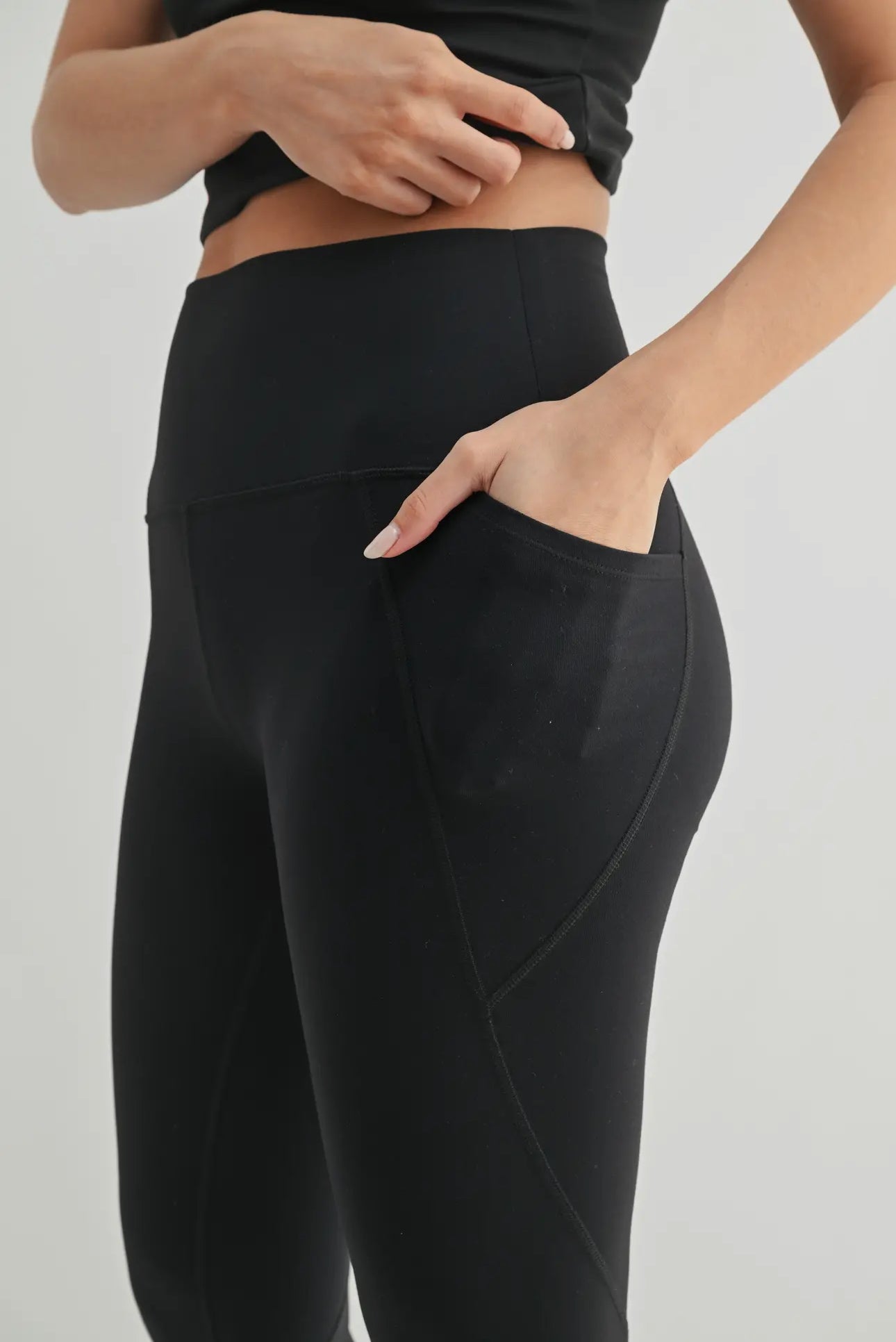 Tapered Band Essential Solid Highwaist Leggings